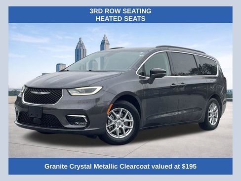 Used 2022 Chrysler Pacifica Touring-L image 1