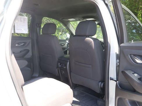 Used 2023 Chevrolet Traverse LT w/ LPO, Floor Liner Package AWD/4WD image 48
