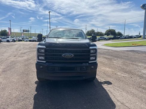 Used 2024 Ford F250 XLT w/ Black Appearance Package AWD/4WD image 4