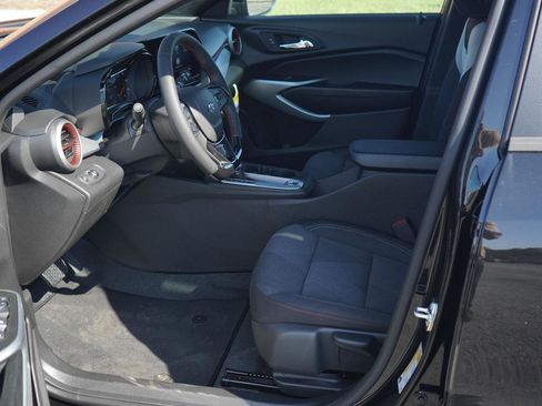 New 2026 Chevrolet Trax RS w/ Sunroof Package image 26