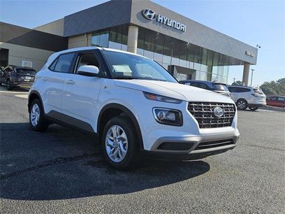 New 2025 Hyundai Venue SE