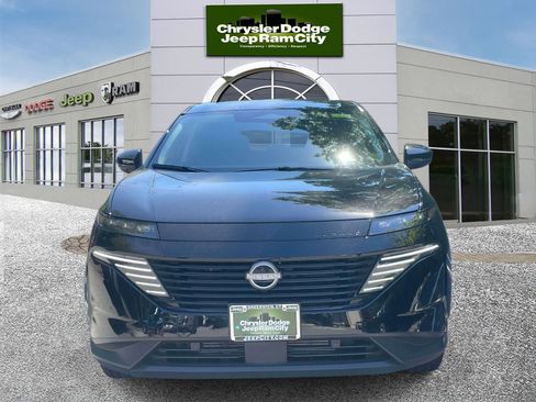 Used 2025 Nissan Murano SL AWD/4WD image 2
