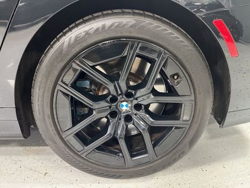 Used 2023 BMW 760i xDrive AWD/4WD image 19