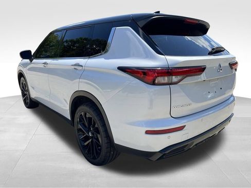 Used 2023 Mitsubishi Outlander SEL AWD/4WD image 8