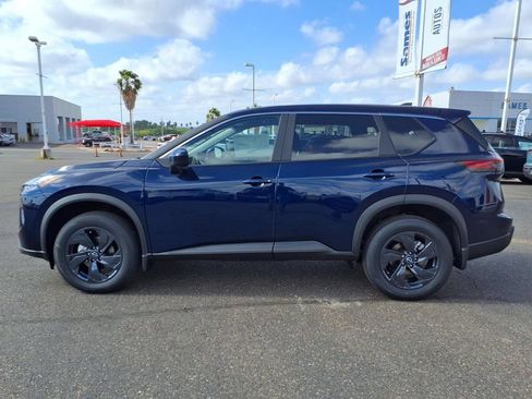 New 2026 Nissan Rogue SV w/ Cold Weather Package FWD image 4