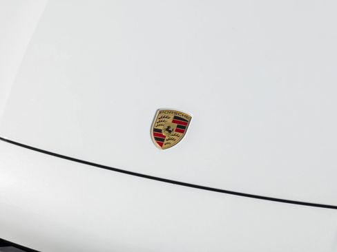 Certified 2021 Porsche Cayenne AWD/4WD image 16