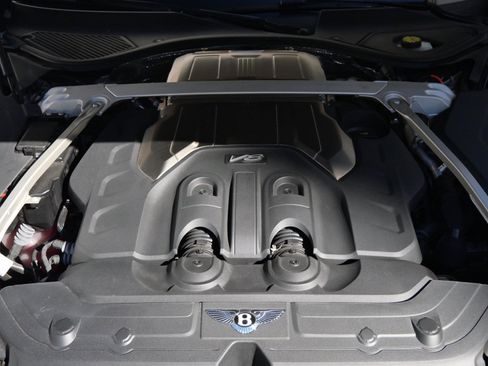 Used 2020 Bentley Continental GT image 22