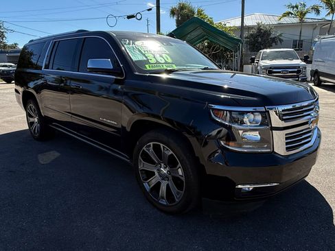 Used 2018 Chevrolet Suburban Premier image 7