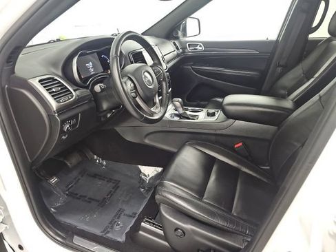 Used 2019 Jeep Grand Cherokee Limited AWD/4WD image 14