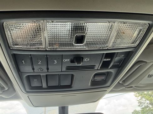 Used 2013 Toyota 4Runner Limited RWD image 20