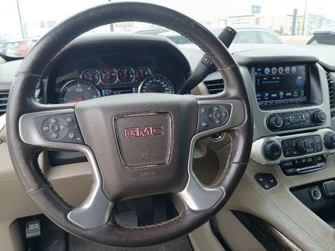 Used 2019 GMC Yukon XL SLT w/ Open Road Package RWD image 18