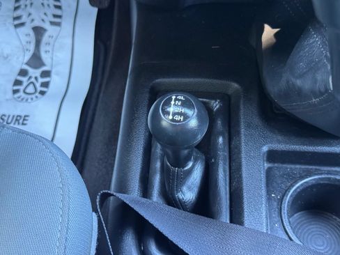 Used 2018 RAM 2500 Tradesman w/ Chrome Appearance Group AWD/4WD image 28