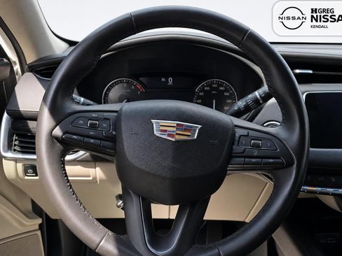 Used 2019 Cadillac XT4 Premium Luxury w/ Driver Awareness Package FWD image 8