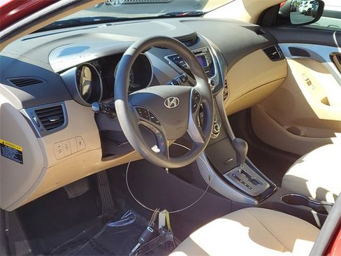 Used 2013 Hyundai Elantra GLS w/ Preferred Pkg image 8