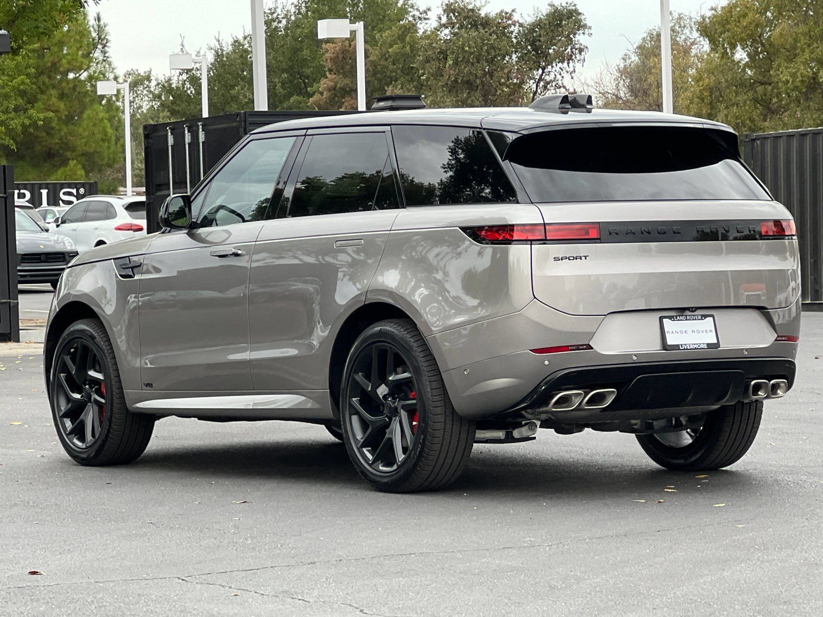 New 2026 Land Rover Range Rover Sport Dynamic SE AWD/4WD image 4