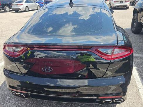 Used 2018 Kia Stinger GT1 RWD image 7