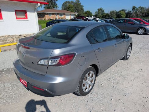Used 2011 MAZDA MAZDA3 i Sport FWD image 3