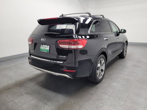 Used 2016 Kia Sorento SX image 9