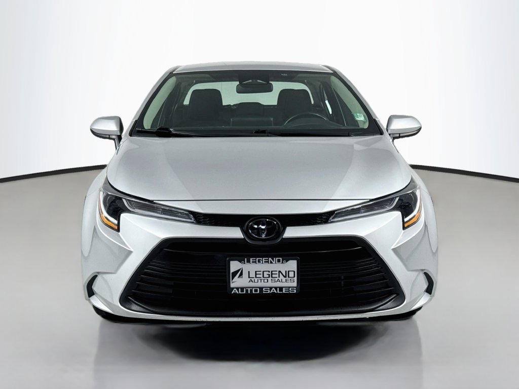 Used 2024 Toyota Corolla LE FWD image 3