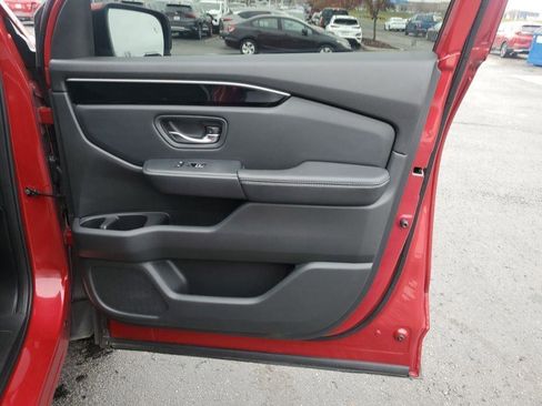 Used 2023 Honda Pilot Touring image 33