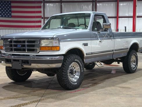 Used 1996 Ford F250 XLT 2dr 4WD Standard Cab LB HD image 1