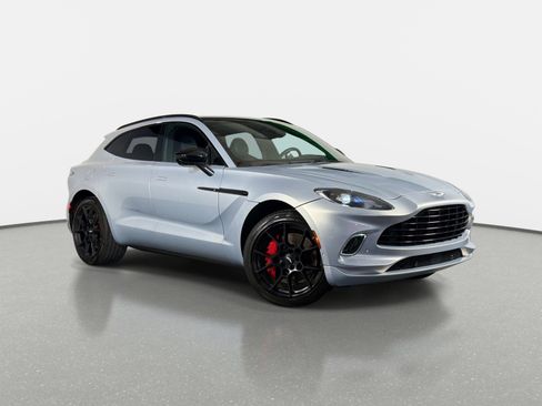 Used 2023 Aston Martin DBX AWD/4WD image 33