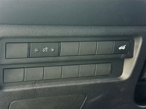 Used 2024 Mitsubishi Outlander SE FWD image 2