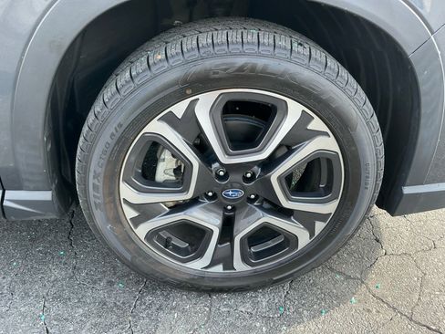 Used 2023 Subaru Ascent Limited image 31