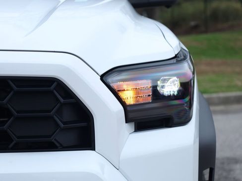 Used 2025 Toyota 4Runner TRD Off-Road Premium image 17