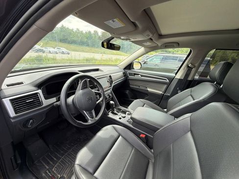 Used 2023 Volkswagen Atlas SE w/ Panoramic Sunroof Package AWD/4WD image 7