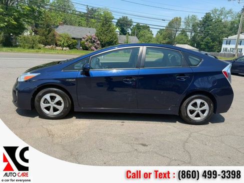 Used 2015 Toyota Prius Two FWD image 4