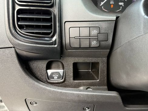 Used 2023 RAM ProMaster 2500 FWD image 18