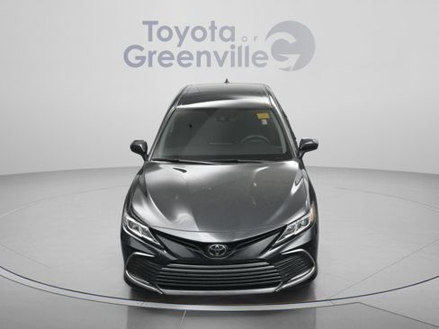 Used 2022 Toyota Camry LE image 24