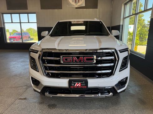 Used 2026 GMC Yukon Elevation AWD/4WD image 2