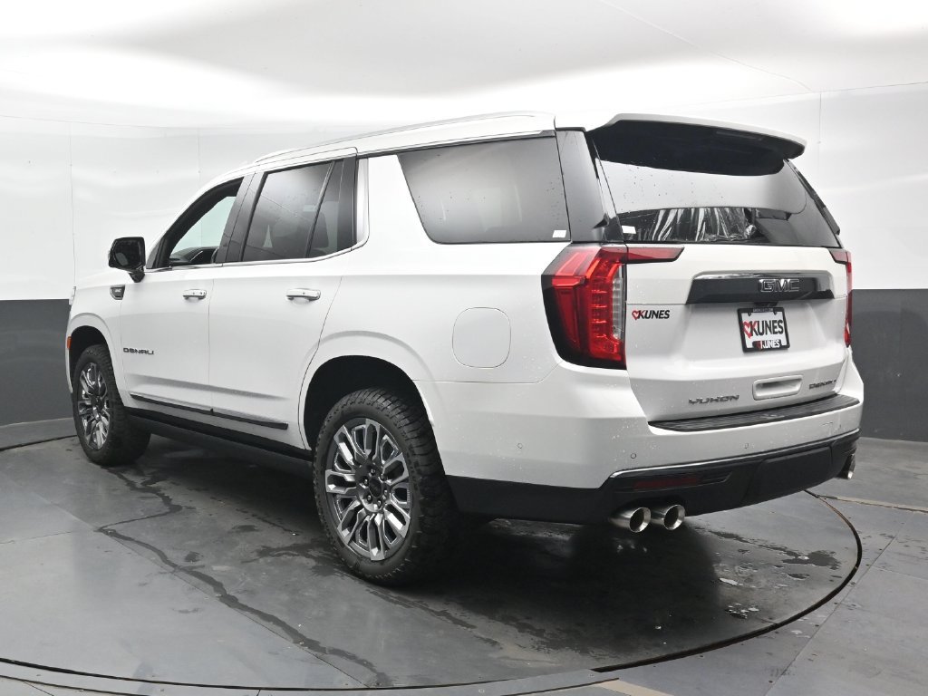 Used 2023 GMC Yukon Denali Ultimate AWD/4WD image 9