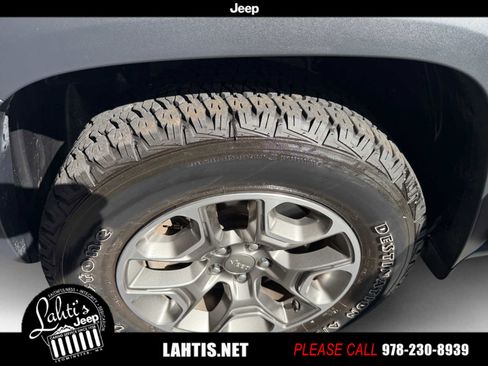 Certified 2022 Jeep Cherokee Trailhawk w/ Sun, Sound & Nav Group image 21