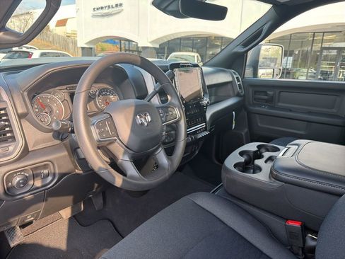 New 2026 RAM 2500 Tradesman AWD/4WD image 27