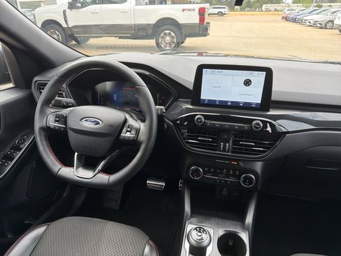 Used 2024 Ford Escape ST-Line AWD/4WD image 6