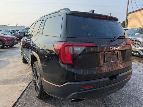 Used 2022 GMC Acadia SLE w/ Driver Convenience Package FWD image 2