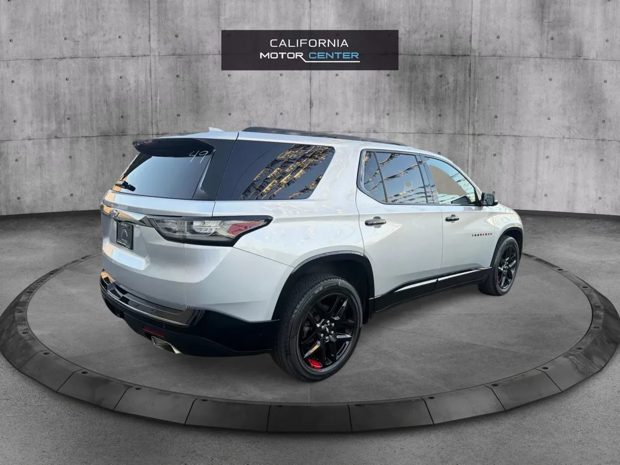 Used 2018 Chevrolet Traverse Premier w/ Redline Edition FWD image 5