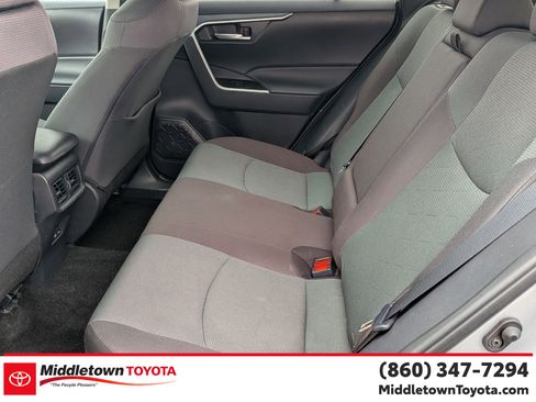 Certified 2025 Toyota RAV4 XLE AWD/4WD image 33