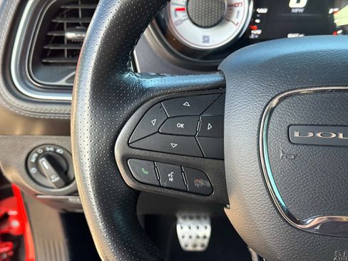 Used 2020 Dodge Challenger R/T Scat Pack w/ Shaker Package image 25