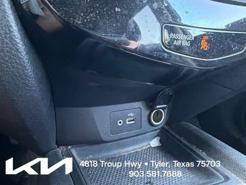 Used 2019 Nissan Rogue S w/ Special Edition Package FWD image 20