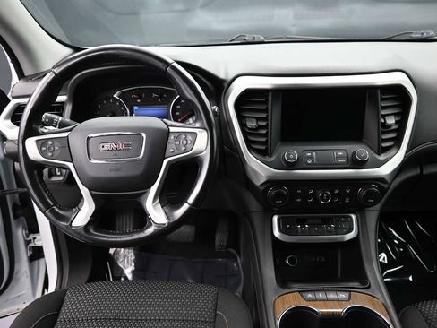 Used 2020 GMC Acadia SLE FWD image 16