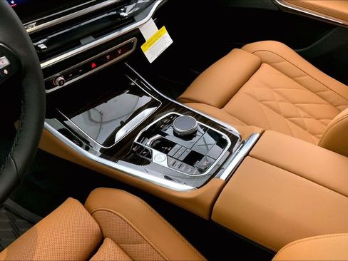 New 2026 BMW X5 xDrive40i w/ Premium Package image 6