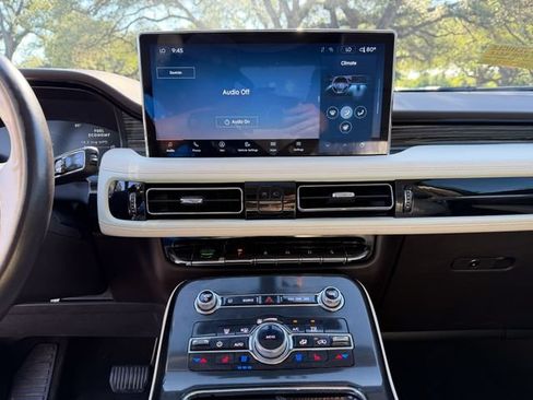 Used 2022 Lincoln Nautilus Black Label AWD/4WD image 12