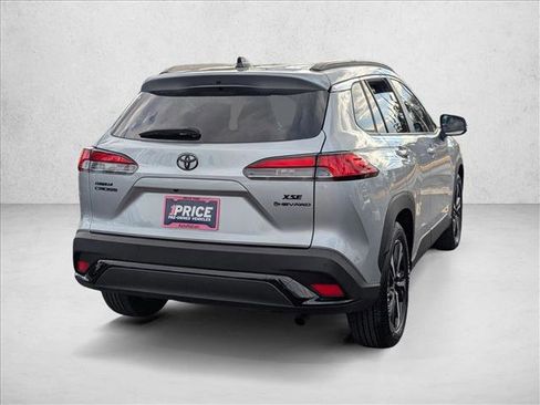 Used 2025 Toyota Corolla Cross AWD Hybrid w/ Convenience Package image 5