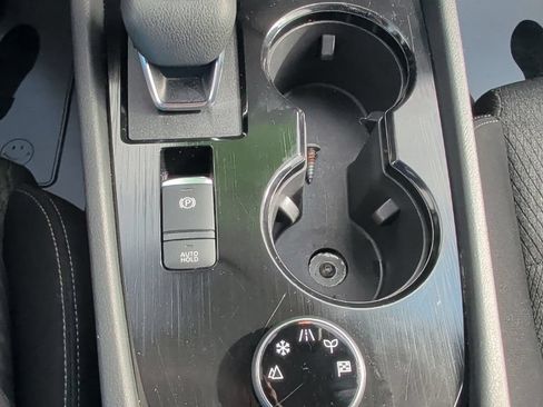 Used 2024 Nissan Rogue SV AWD/4WD image 22