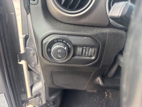 Used 2020 Jeep Gladiator Sport w/ Quick Order Package 24S AWD/4WD image 30