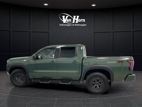 Used 2025 Nissan Frontier PRO-4X AWD/4WD image 4